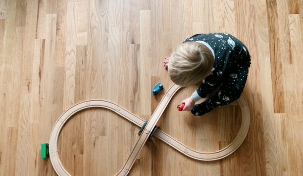 Jeugdhulp schakelt over op aangepaste werking 